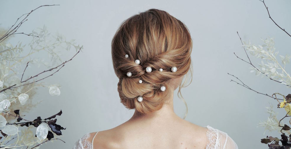 choosing accessories for a bun hairstyle